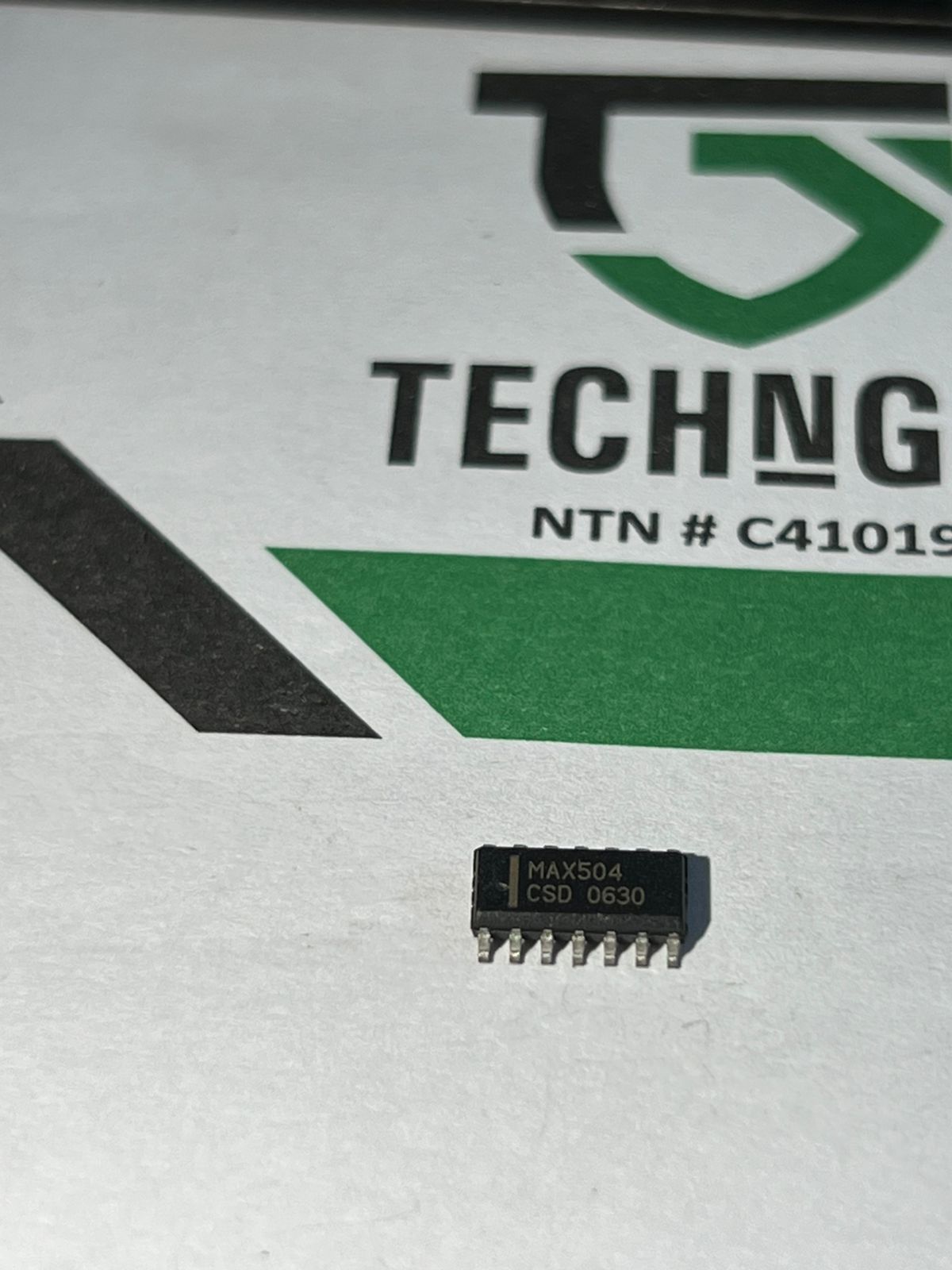 MAX504 IC-MAX-504-SMD - Image 1