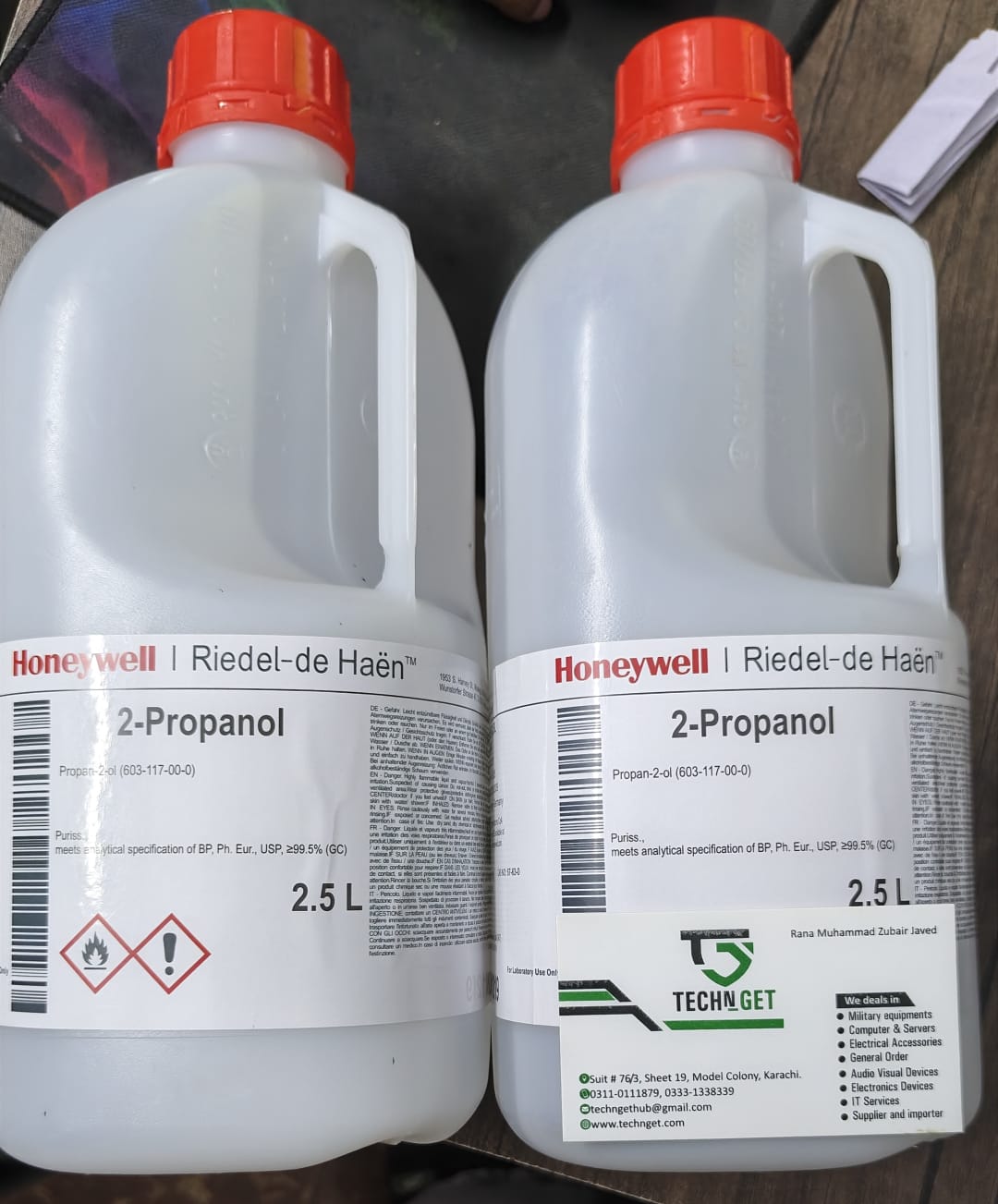 chemical 1 Honeywell Riedel 2-Propanol (Isopropyl Alcohol) | IPA Cleaning Solvent (2.5 Liter Gallon) - Image 1