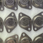 METAL TRANSISTOR-2N5884