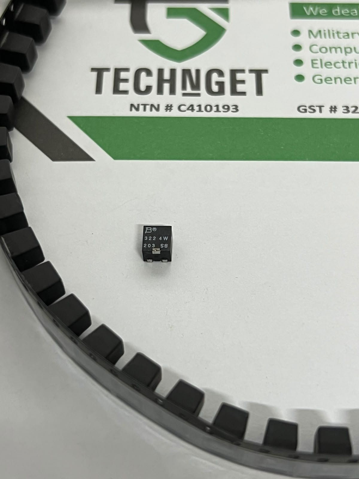 Potentio-20k-3224W-1-203E-5 Potentiometer 20K – Bourns 3224W-1-203E SMD 12-Turn Trimmer - Image 1