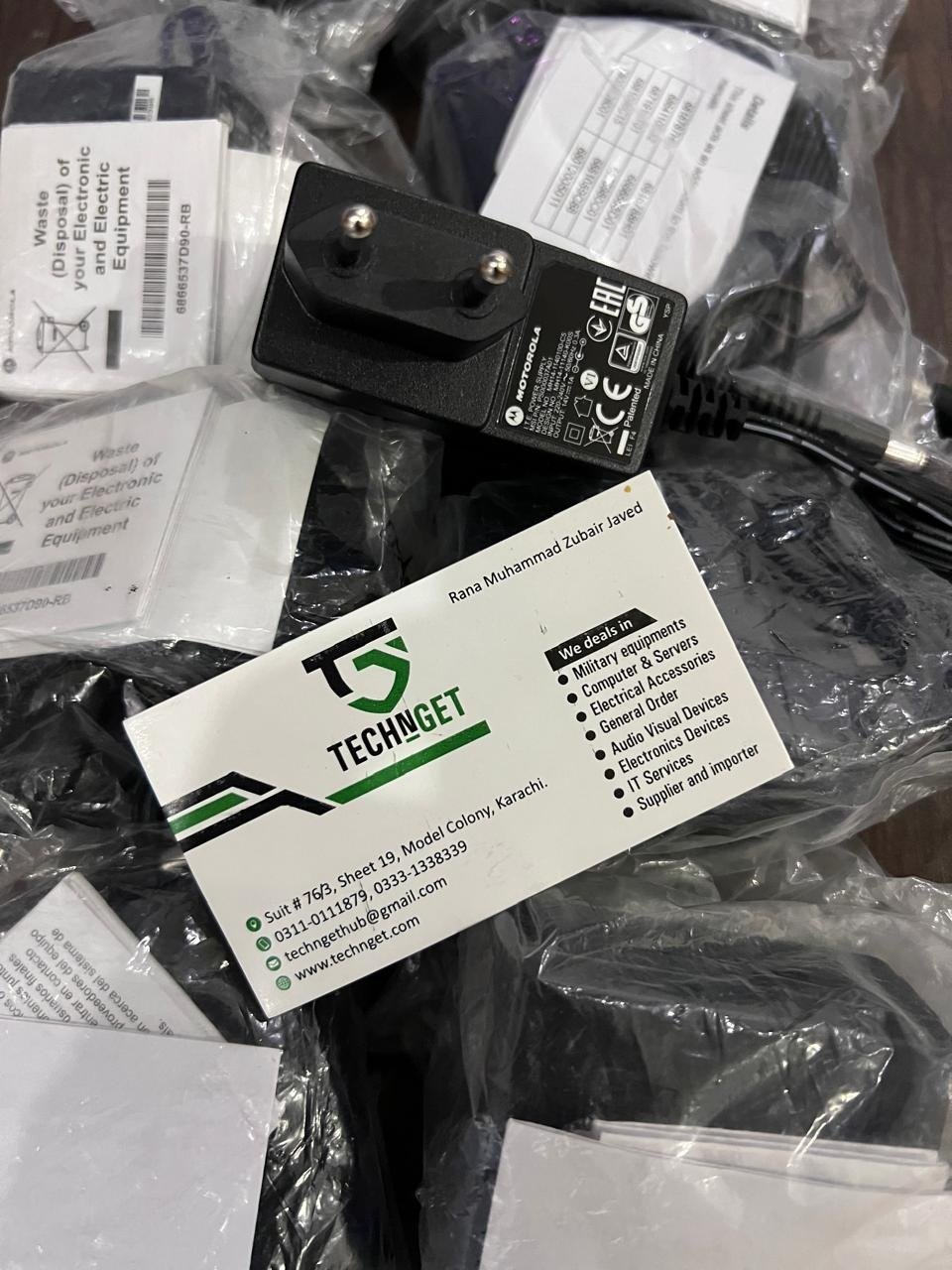 Adapter-14v-3 Motorola MH14-1140100 14V 1A Power Adapter - Image 1