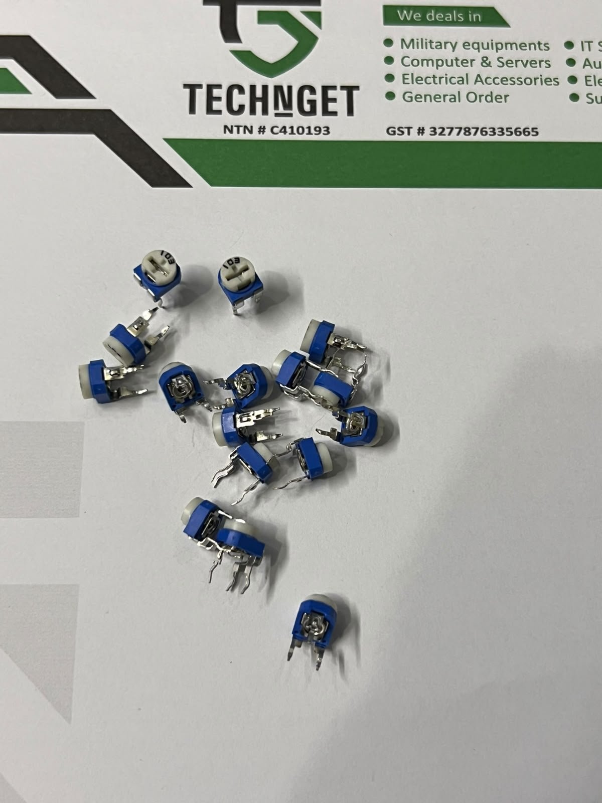 Variable-Resistor-10K-Round-Shape 10KΩ Round Variable Resistor – Adjustable Potentiometer - Image 1